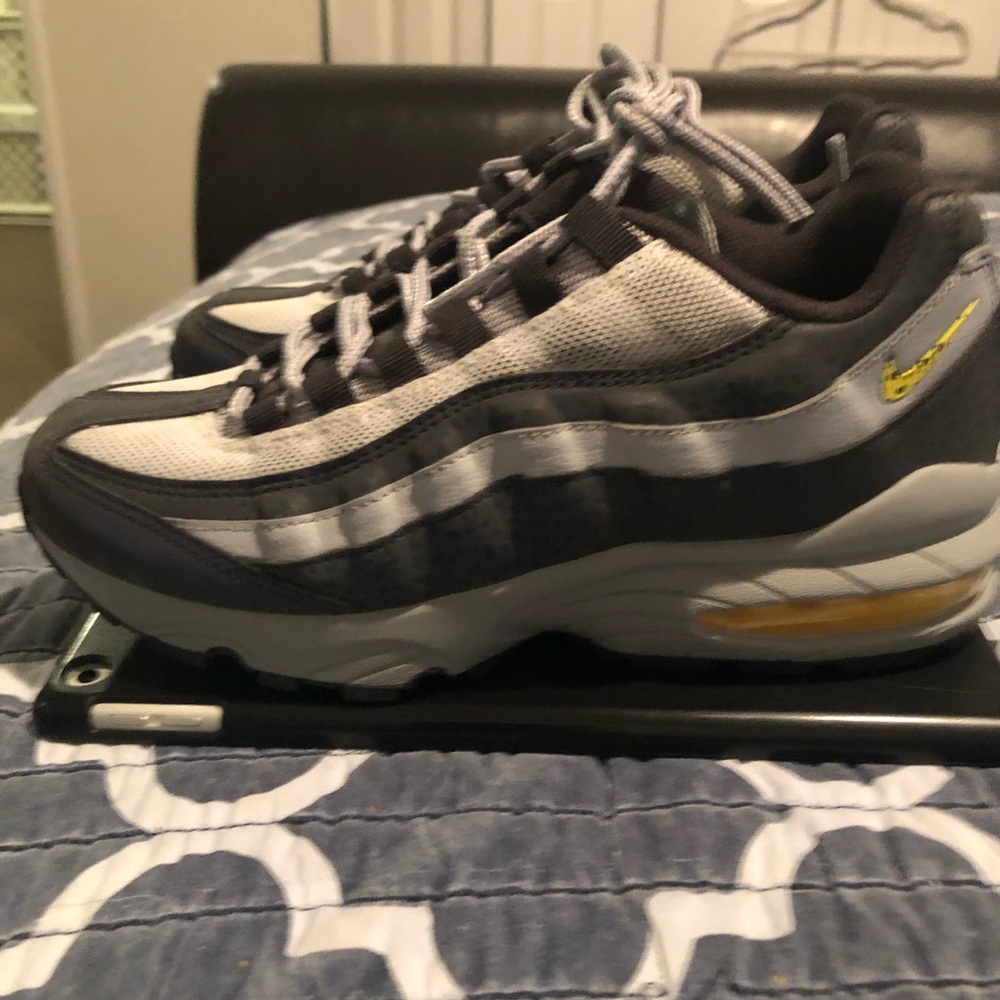 Nike shoes